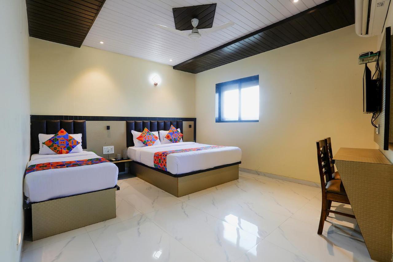Fabhotel Prime Land - Nr Bkc Mumbai Exteriör bild